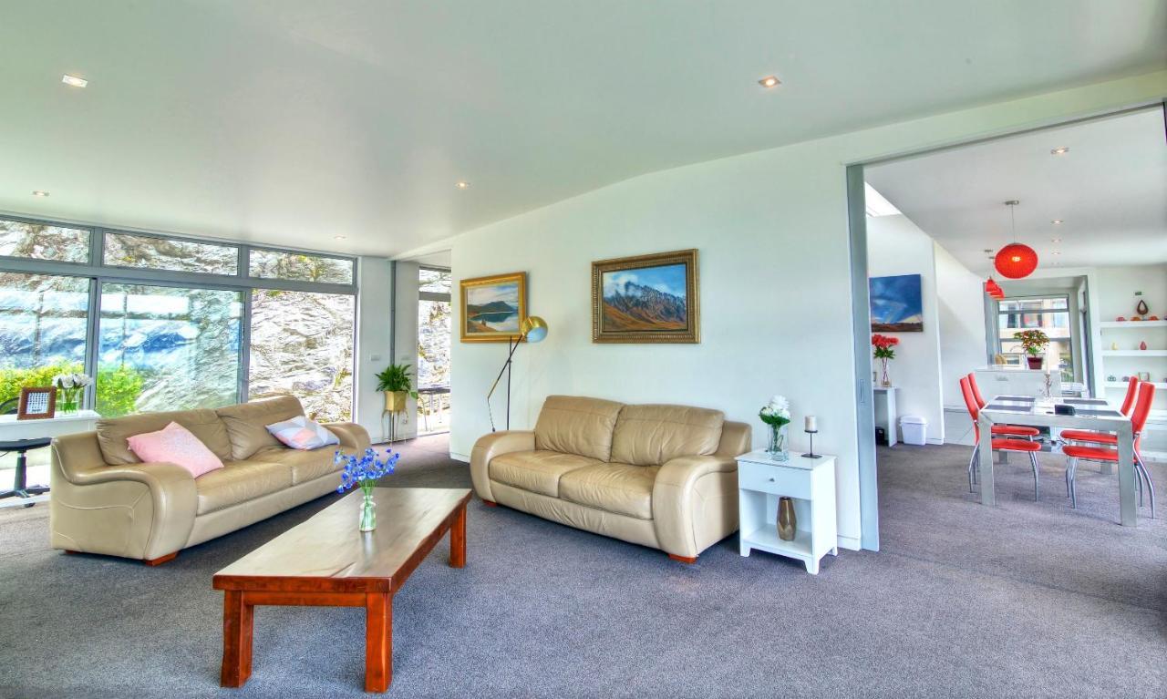 Spectacular Panoramic 5Bedroom Lakeview Queenstown Exterior photo